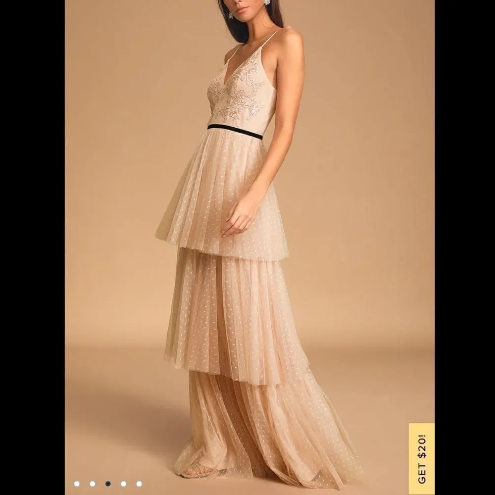 NWT Lulu*s Romantic Musings Blush Pink
Embroidered Lace Tiered Maxi Dress Large - Picture 9 of 14